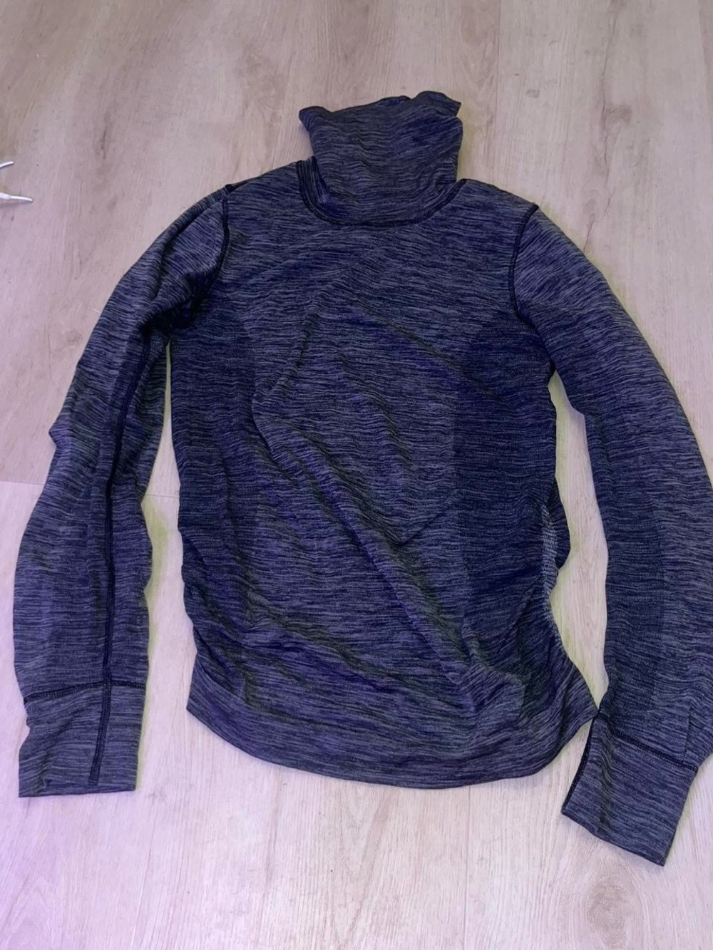 lululemon athletica Women's Long Sleeve Heathered Dark Gray Pullover